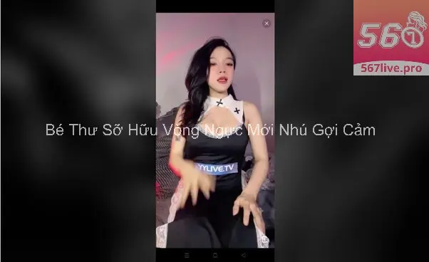 Bé Thư Sỡ Hữu Vòng Ngực Mới Nhú Gợi Cảm 6