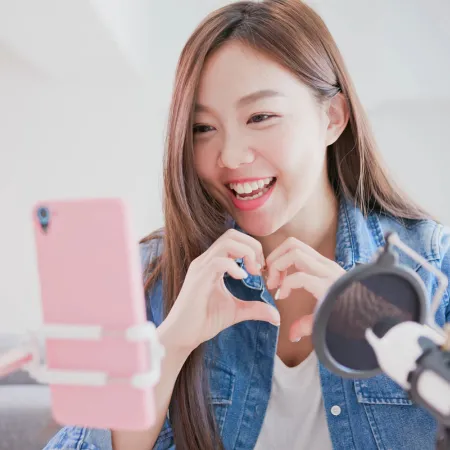 Kết Nối Cộng Đồng Rộng Lớn